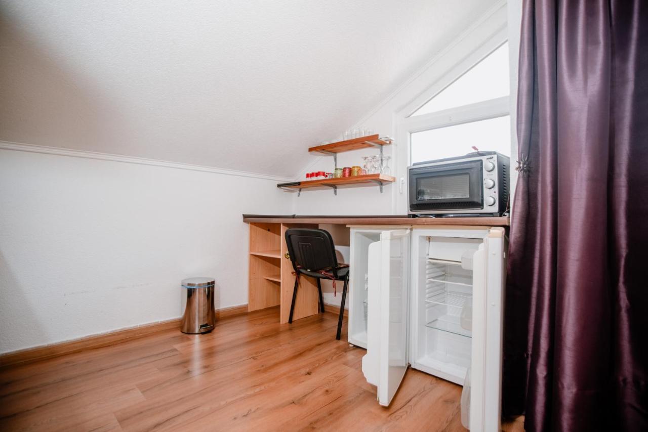 Apartmens Leona Karlobag Exterior foto